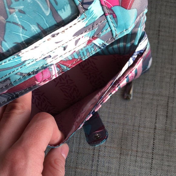 Lug Tram Wallet - Picture 4 of 5